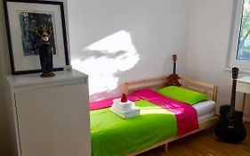 Cozy Danube Room - 15 Mins To Downtown